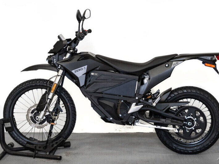 a black zero fx zf 7.2 electric motorcycle